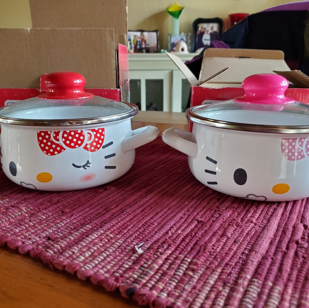 Hello Kitty 6" cooking pans, lids, handles, new in box, never used vintage rare